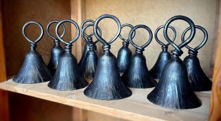 🔔 back in stock 😍 #opetskladem #originalnidarek #kovanyzvonek #kovarna #forgedbell #forge